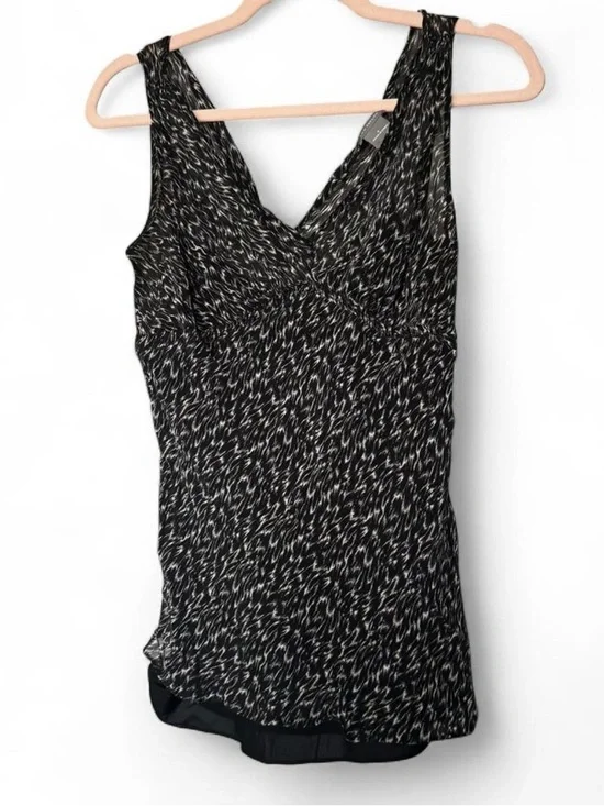 Ann Taylor 100% Silk Sleeveless V-Neck Top Abstract Black White Print Size 6 - Picture 3 of 7